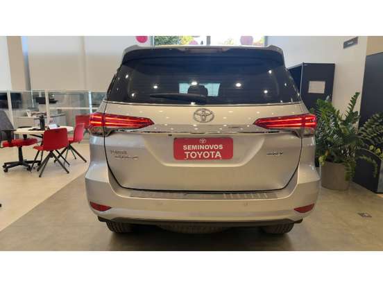 TOYOTA-HILUX SW4-2018