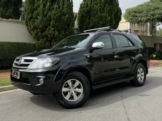 TOYOTA-HILUX SW4-3.0 SRV 4X4 16V TURBO INTERCOOLER DIESEL 4P AUTOMÁTICO TOYOTA-HILUX SW4-2008