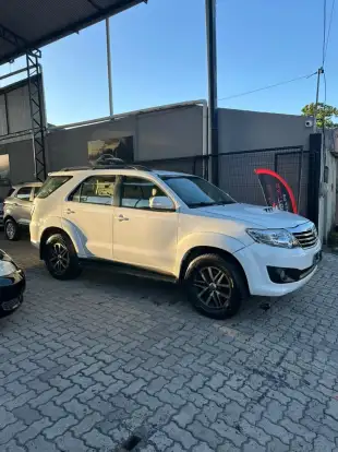 TOYOTA-HILUX SW4-2013