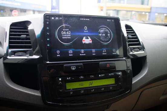 TOYOTA-HILUX SW4-2012