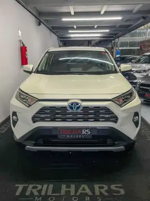 TOYOTA-RAV4-2020