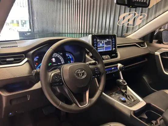 TOYOTA-RAV4-2020