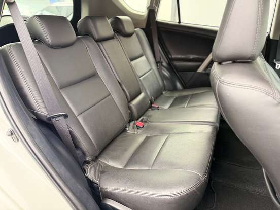 TOYOTA-RAV4-2013