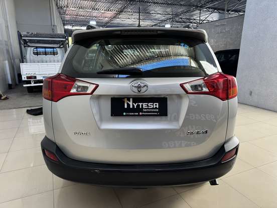 TOYOTA-RAV4-2013