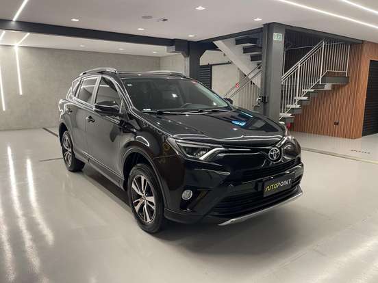 TOYOTA-RAV4-2018