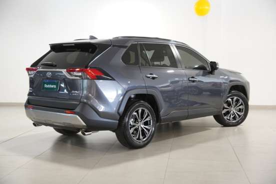 TOYOTA-RAV4-2025