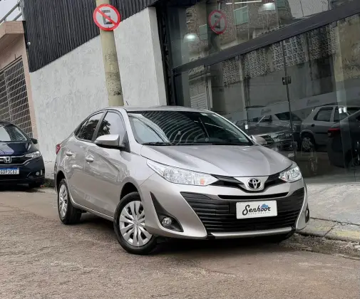 TOYOTA YARIS 1.5 16V FLEX SEDAN XL LIVE MULTIDRIVE