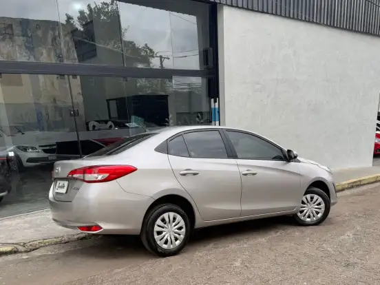 TOYOTA-YARIS-1.5 16V FLEX SEDAN XL LIVE MULTIDRIVE TOYOTA-YARIS-2020