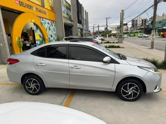 TOYOTA-YARIS-1.5 16V FLEX SEDAN XLS CONNECT MULTIDRIVE TOYOTA-YARIS-2022