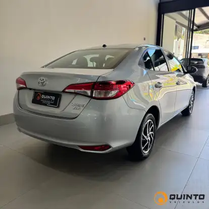 TOYOTA-YARIS-2024