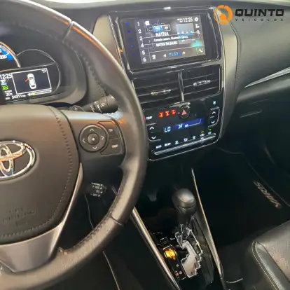 TOYOTA-YARIS-2024