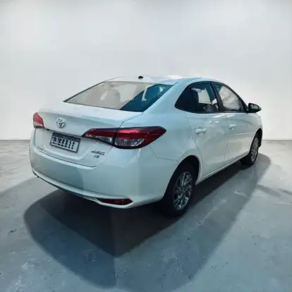 TOYOTA-YARIS-1.5 16V FLEX SEDAN XS MULTIDRIVE TOYOTA-YARIS-2024