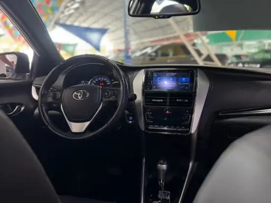TOYOTA-YARIS-1.5 16V FLEX XLS MULTIDRIVE TOYOTA-YARIS-2018