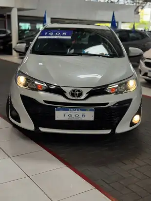 TOYOTA-YARIS-2018