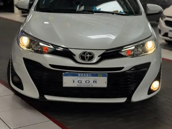 TOYOTA-YARIS-1.5 16V FLEX XLS MULTIDRIVE TOYOTA-YARIS-2018