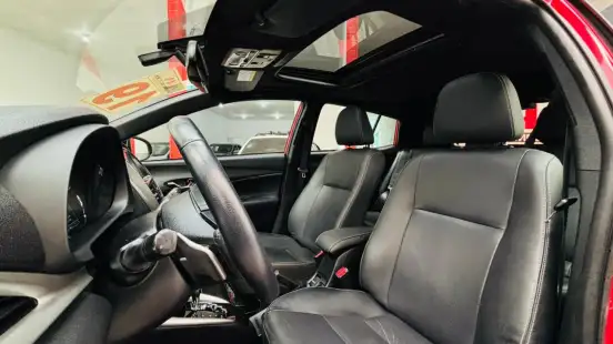 TOYOTA-YARIS-2018