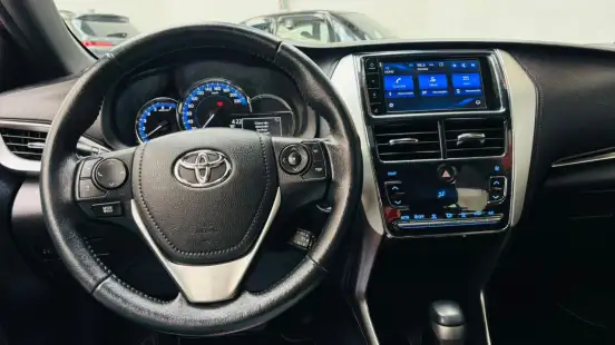 TOYOTA-YARIS-2018