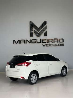 TOYOTA-YARIS-2020