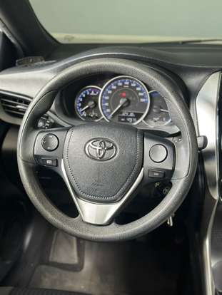 TOYOTA-YARIS-2020