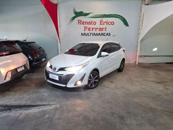 TOYOTA-YARIS-2019