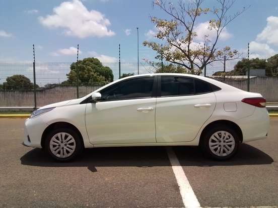 TOYOTA-YARIS-1.5 16V FLEX SEDAN XL LIVE MULTIDRIVE TOYOTA-YARIS-2023