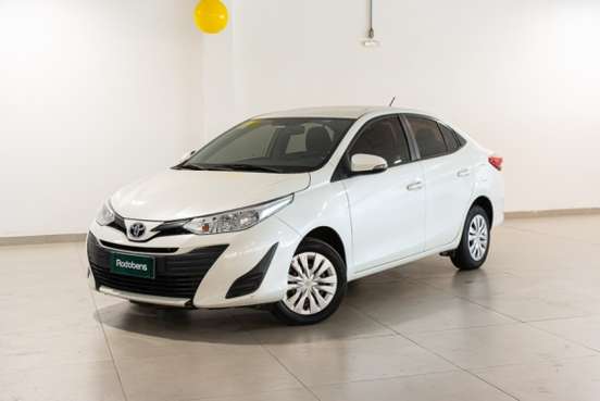 TOYOTA-YARIS-2020