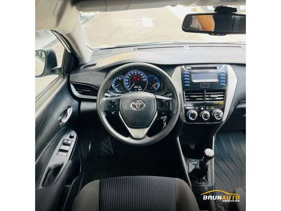 TOYOTA-YARIS-1.5 16V FLEX SEDAN XL MANUAL TOYOTA-YARIS-2018