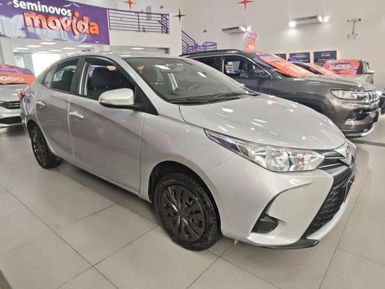TOYOTA-YARIS-2024