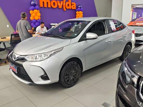 TOYOTA-YARIS-2024