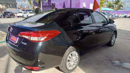 TOYOTA-YARIS-2024