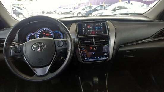 TOYOTA-YARIS-2024