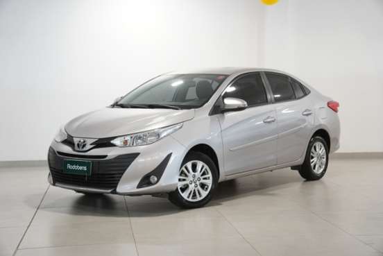 TOYOTA-YARIS-2018
