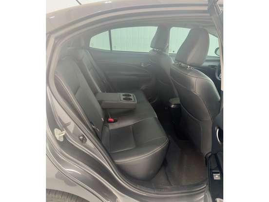 TOYOTA-YARIS-2024