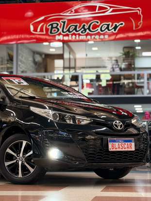 TOYOTA-YARIS-2018