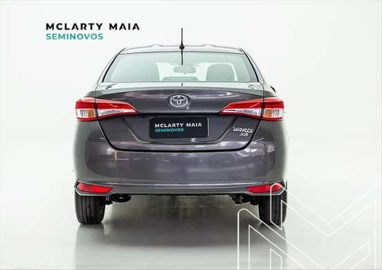TOYOTA-YARIS-2022