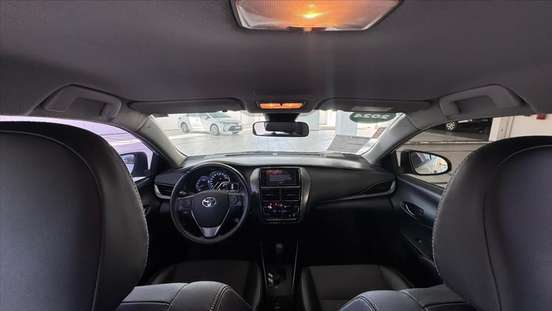 TOYOTA-YARIS-2023