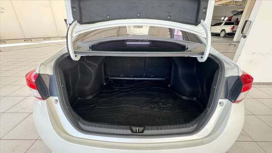 TOYOTA-YARIS-2023