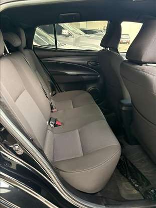 TOYOTA-YARIS-2022