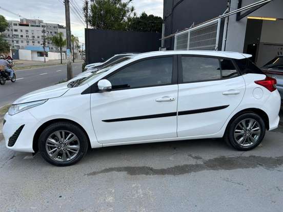 TOYOTA-YARIS-1.5 16V FLEX XL PLUS CONNECT MULTIDRIVE TOYOTA-YARIS-2020