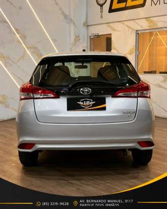 TOYOTA-YARIS-2021