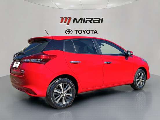 TOYOTA-YARIS-2018
