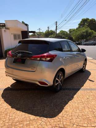 TOYOTA-YARIS-2018