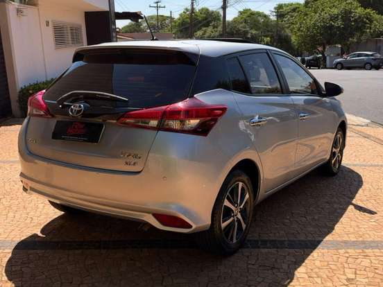 TOYOTA-YARIS-1.5 16V FLEX XLS MULTIDRIVE TOYOTA-YARIS-2018