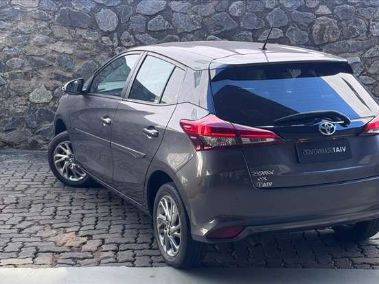 TOYOTA-YARIS-1.5 16V FLEX XS CONNECT MULTIDRIVE TOYOTA-YARIS-2022