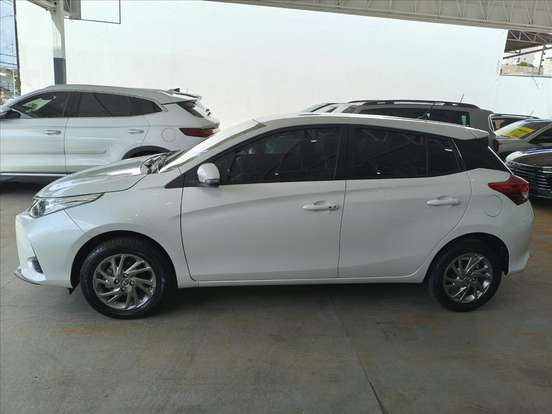 TOYOTA-YARIS-1.5 16V FLEX XS MULTIDRIVE TOYOTA-YARIS-2024