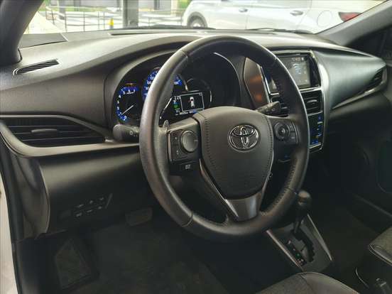 TOYOTA-YARIS-1.5 16V FLEX XS MULTIDRIVE TOYOTA-YARIS-2024