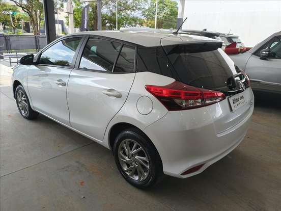 TOYOTA-YARIS-1.5 16V FLEX XS MULTIDRIVE TOYOTA-YARIS-2024