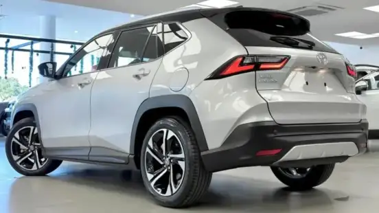 TOYOTA-YARIS CROSS-2026