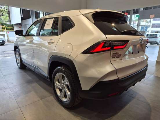 TOYOTA-YARIS CROSS-2026