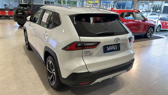 TOYOTA-YARIS CROSS-2026